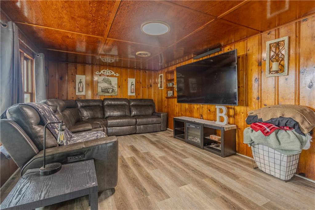 14768 Lincoln Lane Property Photo 4