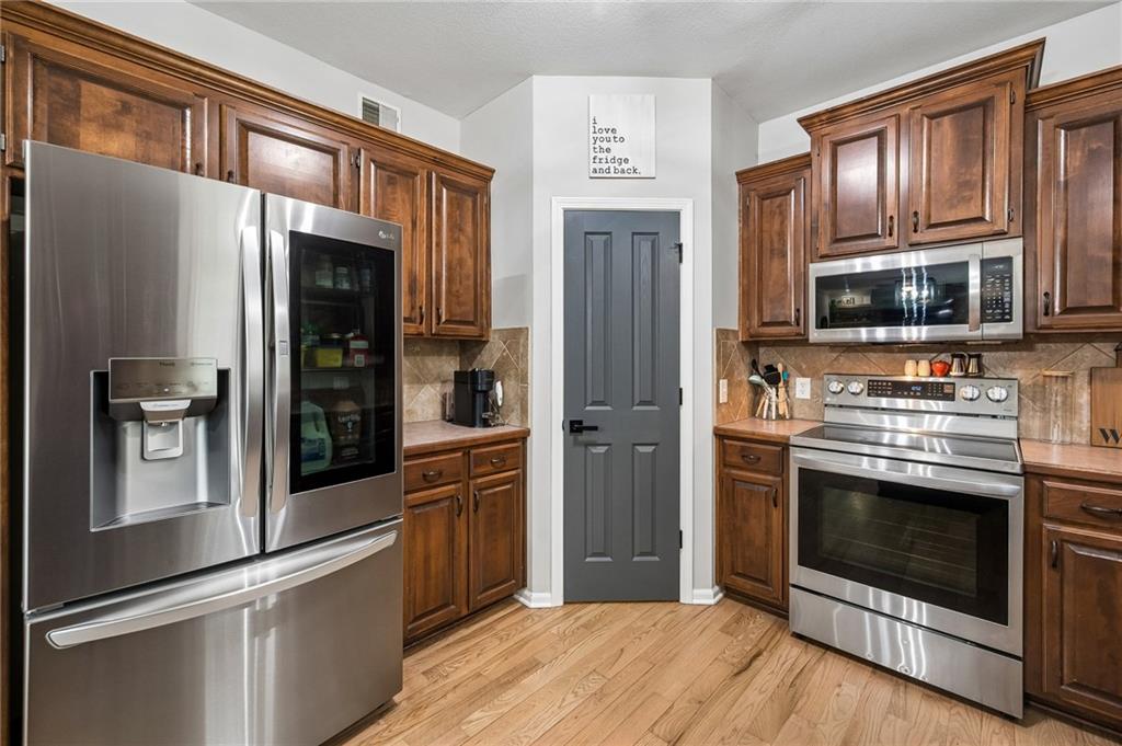 10122 N Lane Drive Property Photo 13