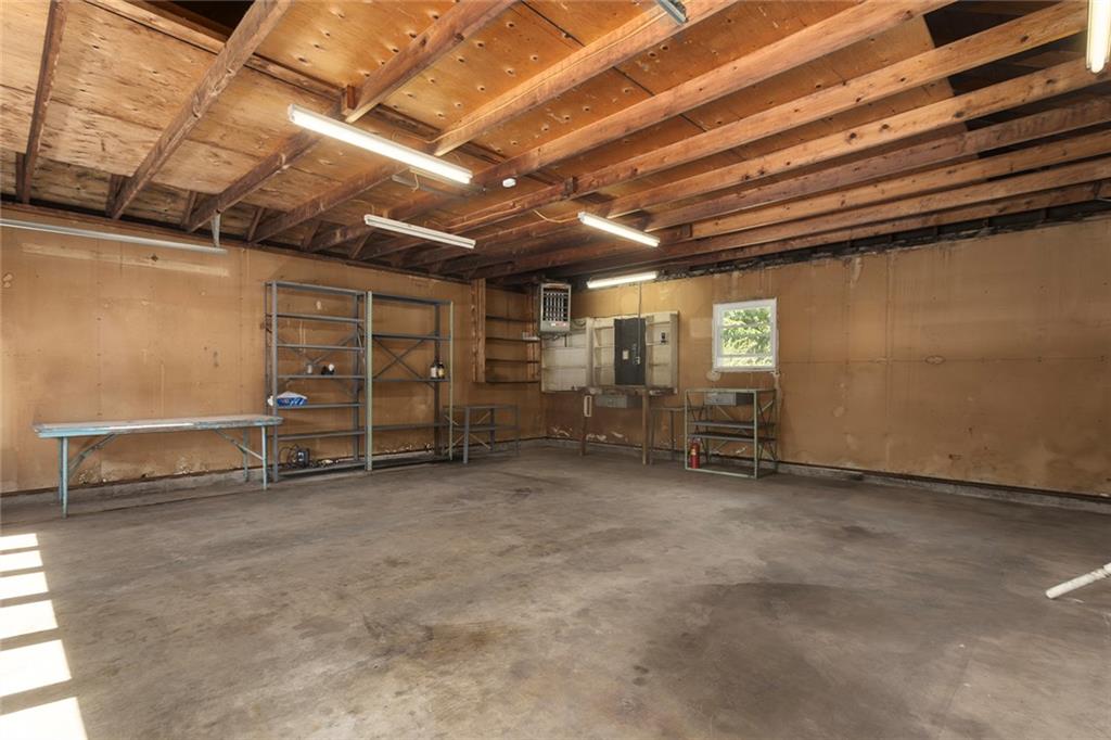 11400 E 78th Street Property Photo 40