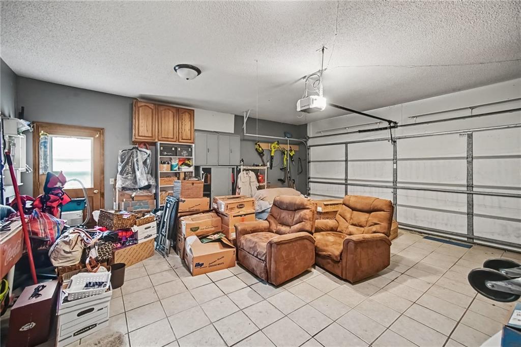 1006 Town And Country Lane Property Photo 22