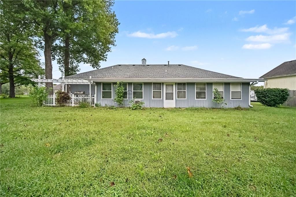 1006 Town And Country Lane Property Photo 25