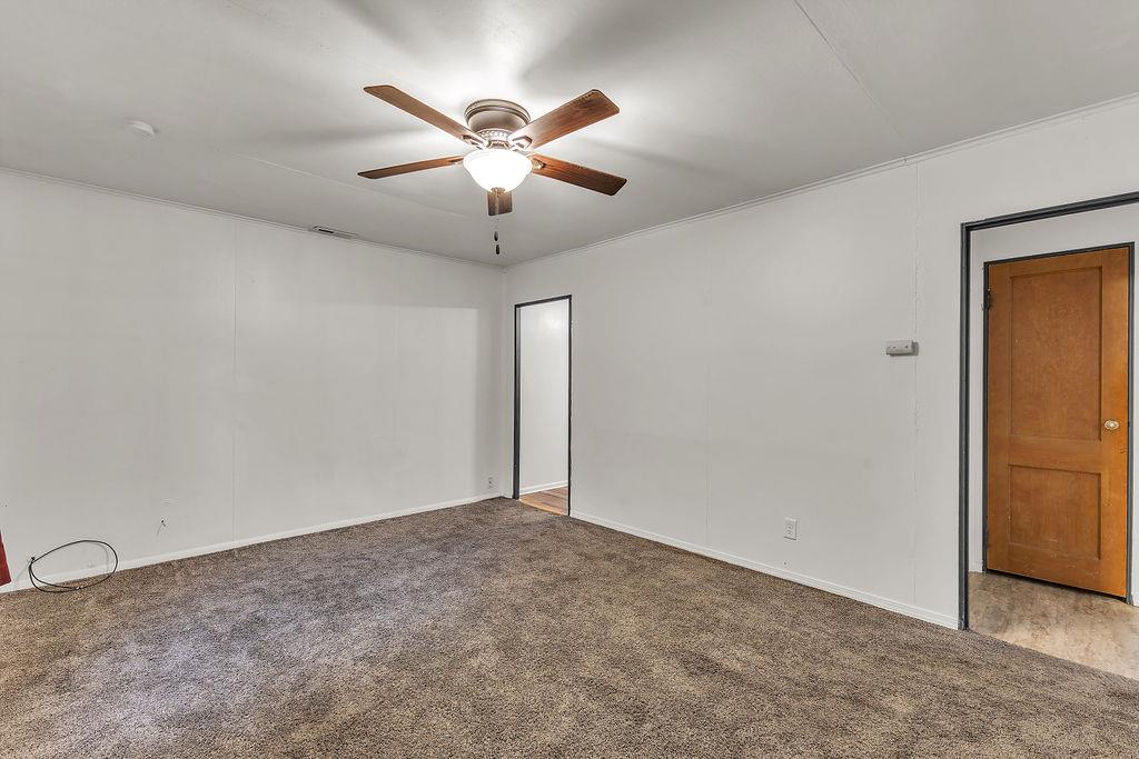 1909 S 22nd Street Property Photo 4