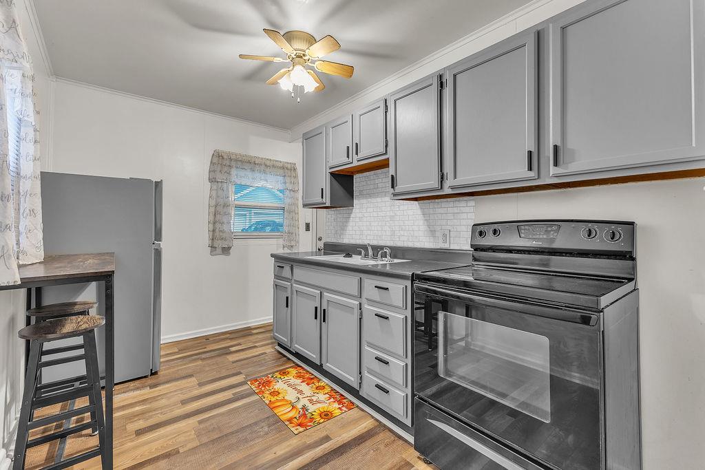 1909 S 22nd Street Property Photo 7