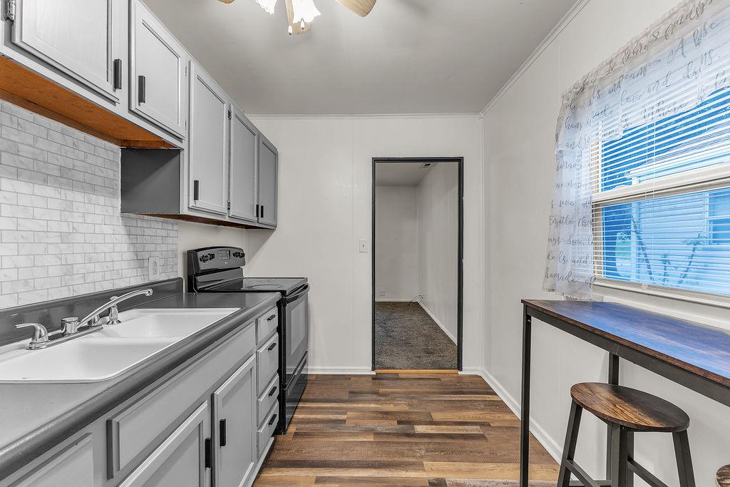1909 S 22nd Street Property Photo 9