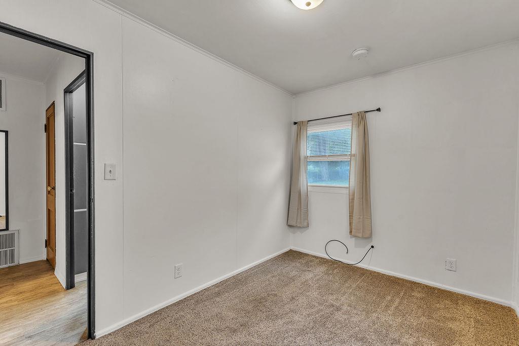 1909 S 22nd Street Property Photo 14