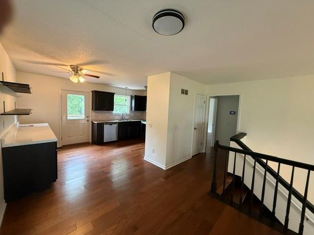 1712 Winding Creek Lane Property Photo 8