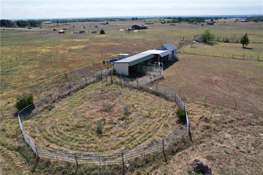 6214 N Broadway Road Property Photo 11