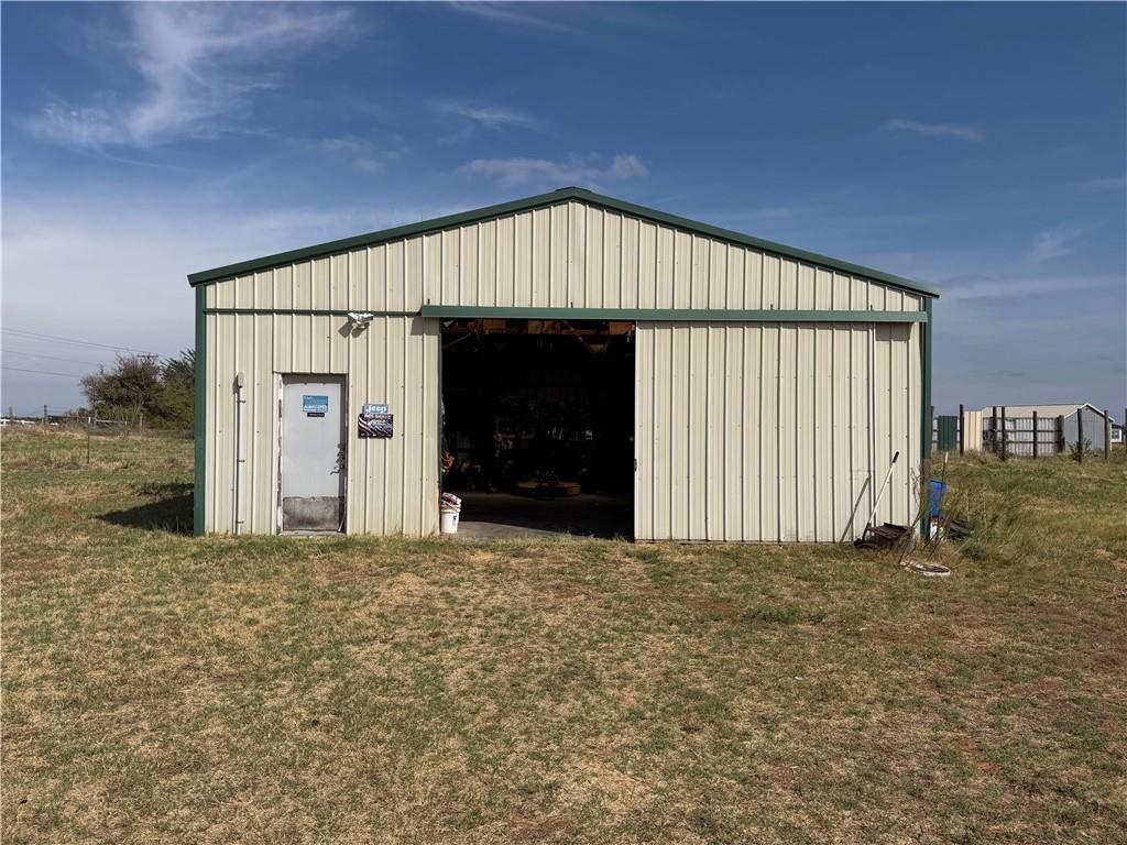 6214 N Broadway Road Property Photo 41