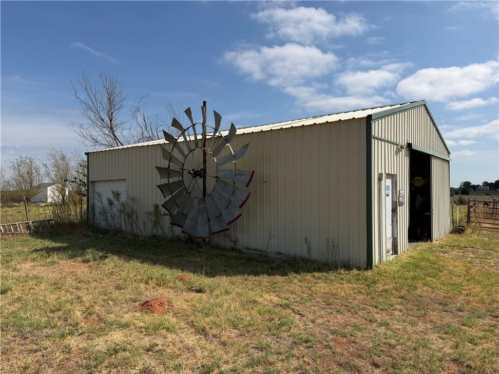 6214 N Broadway Road Property Photo 42