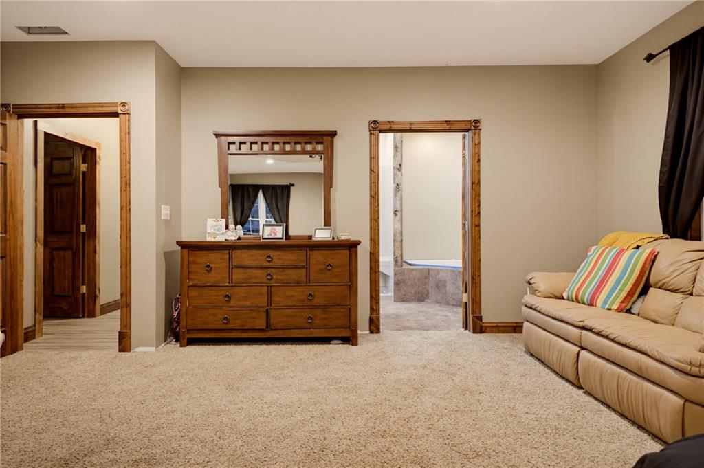 605 E Crandall Street Property Photo 15