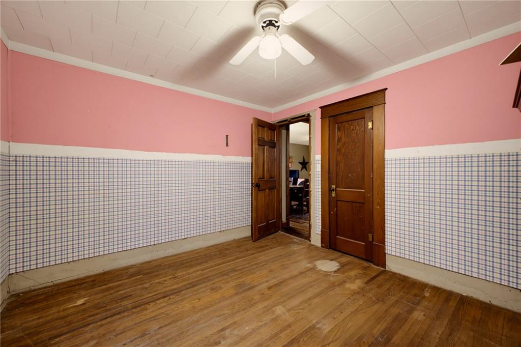 605 E Crandall Street Property Photo 24