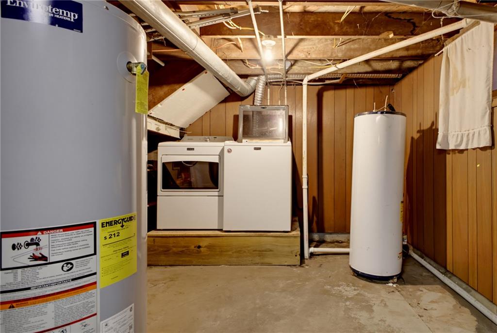 605 E Crandall Street Property Photo 27
