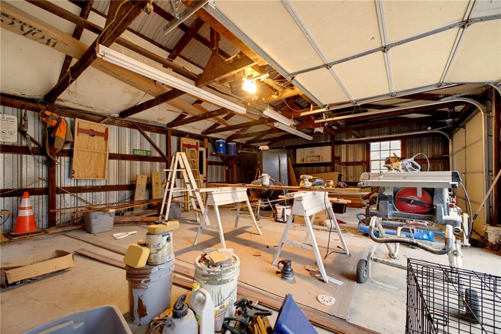 605 E Crandall Street Property Photo 32