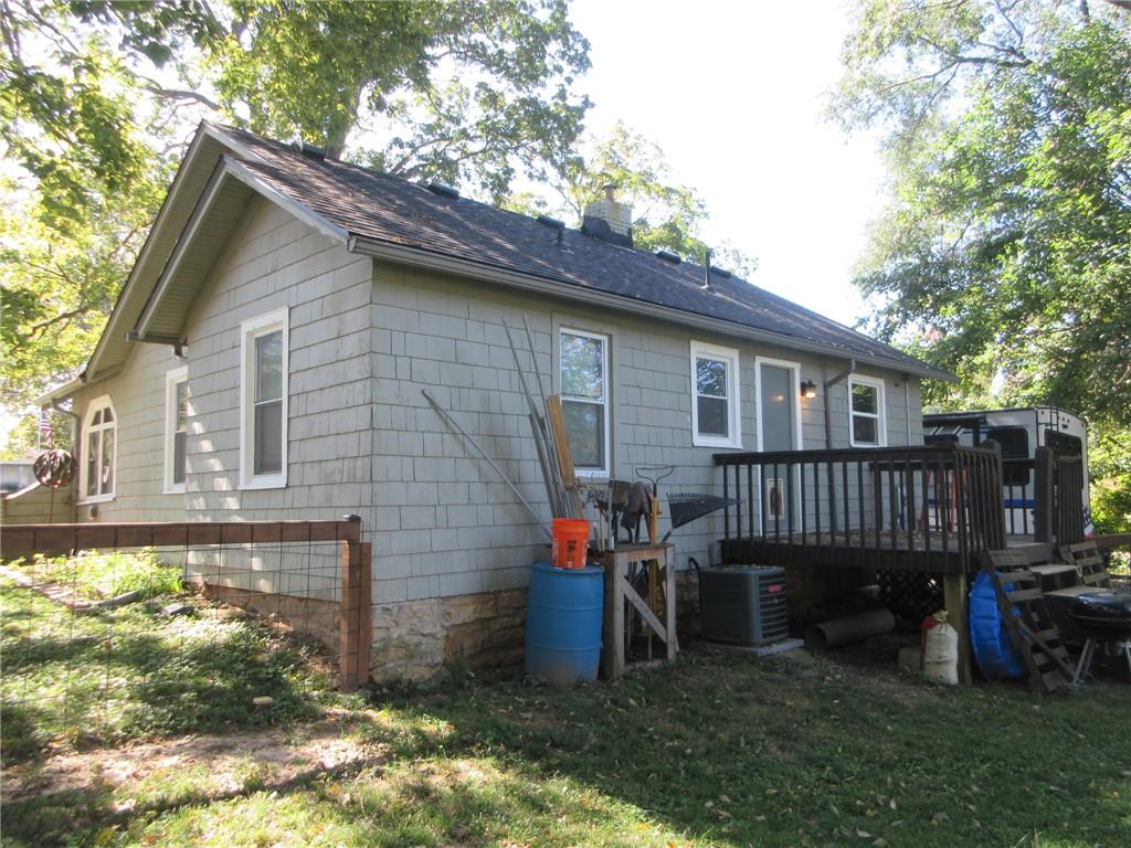 428 E Gudgell Avenue Property Photo 3