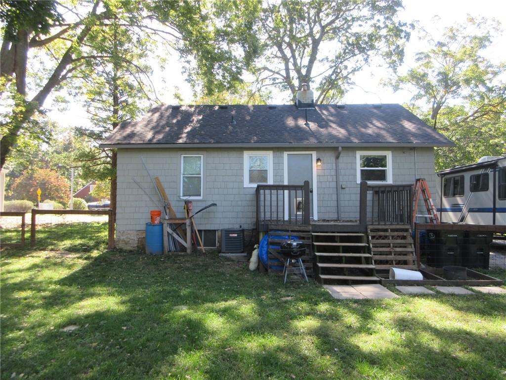 428 E Gudgell Avenue Property Photo 4
