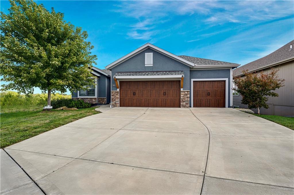 8311 Pickering Street Property Photo 1