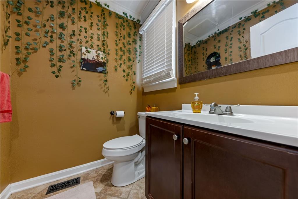 1107 N 84th Terrace Property Photo 5