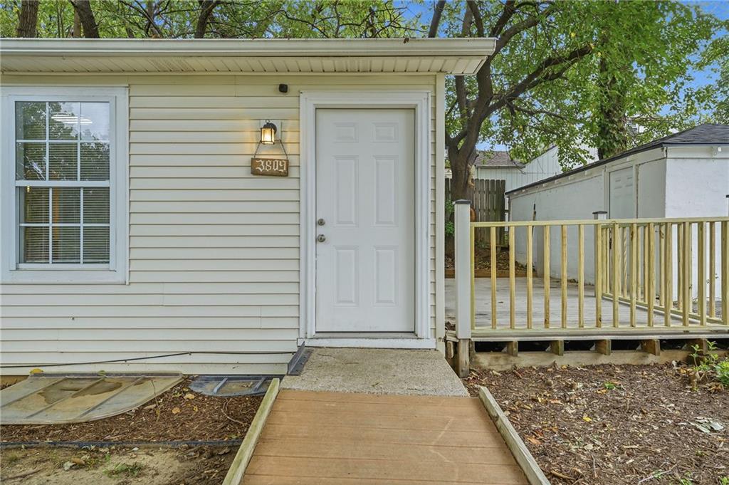 3809 N Spruce Avenue Property Photo 4