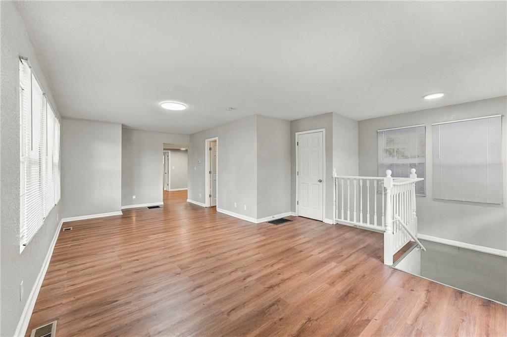 3809 N Spruce Avenue Property Photo 6