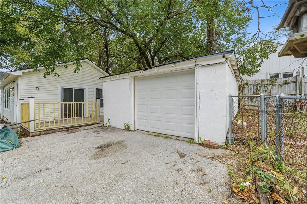 3809 N Spruce Avenue Property Photo 26