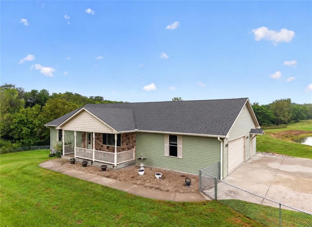 39803 K Highway Property Photo 2