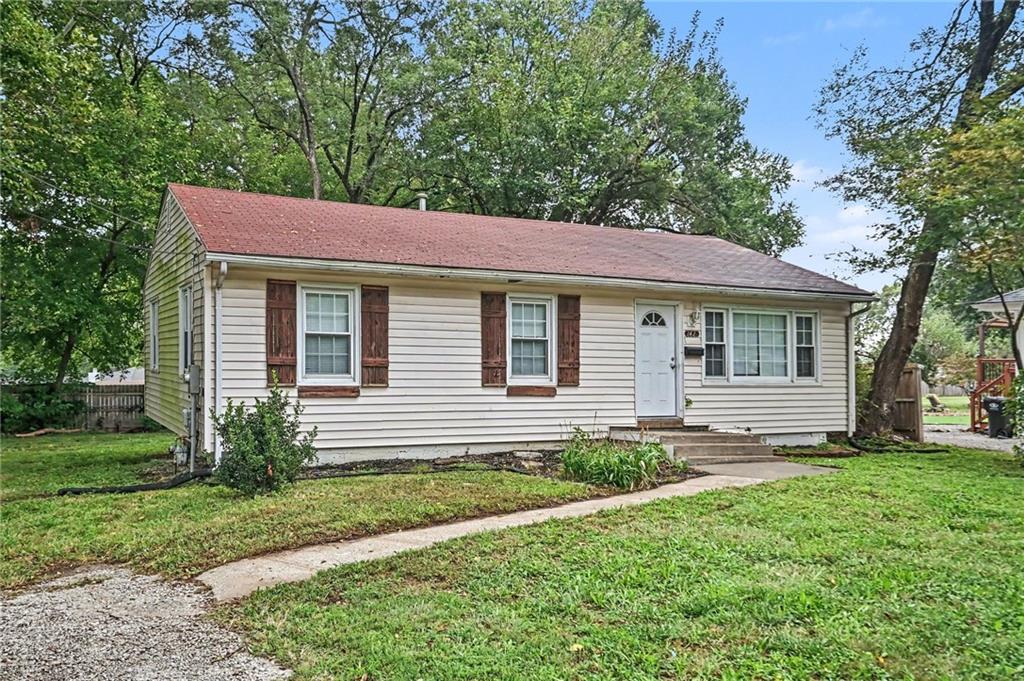 2425 S Lees Summit Road Property Photo