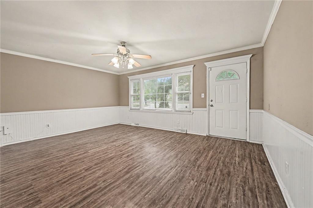 2425 S Lees Summit Road Property Photo 4