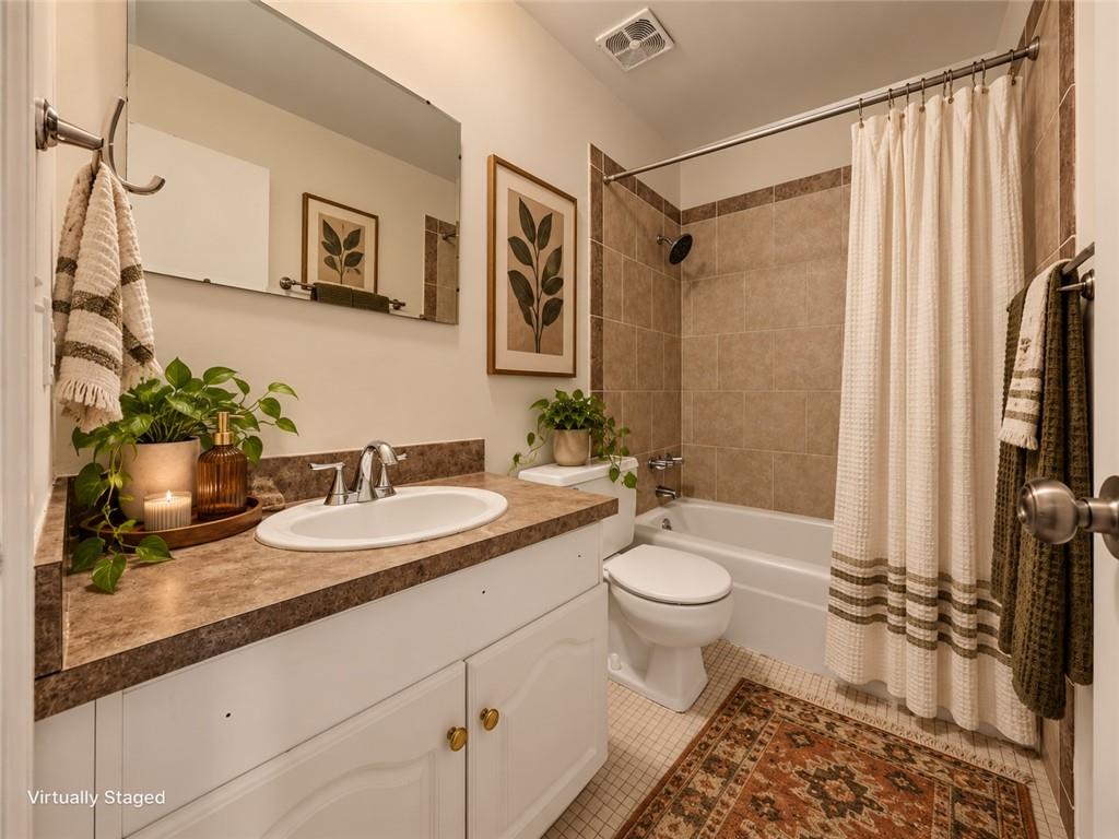 4056 Warwick Boulevard Property Photo 7