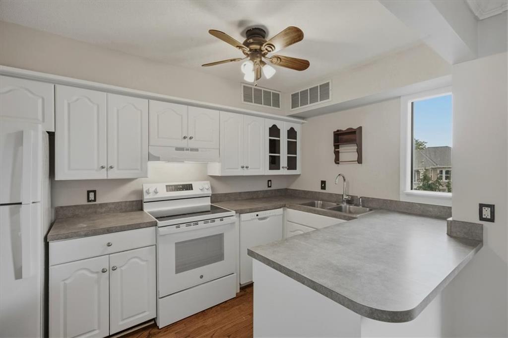 4056 Warwick Boulevard Property Photo 17