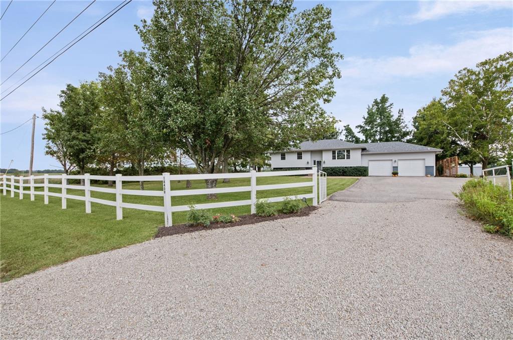 16409 E 289th Street Property Photo 5