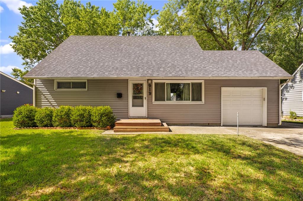 919 S Sunset Drive Property Photo