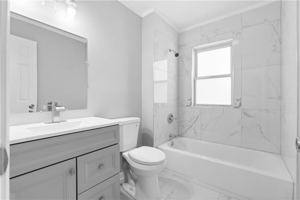 5433 Willow Avenue Property Photo 11