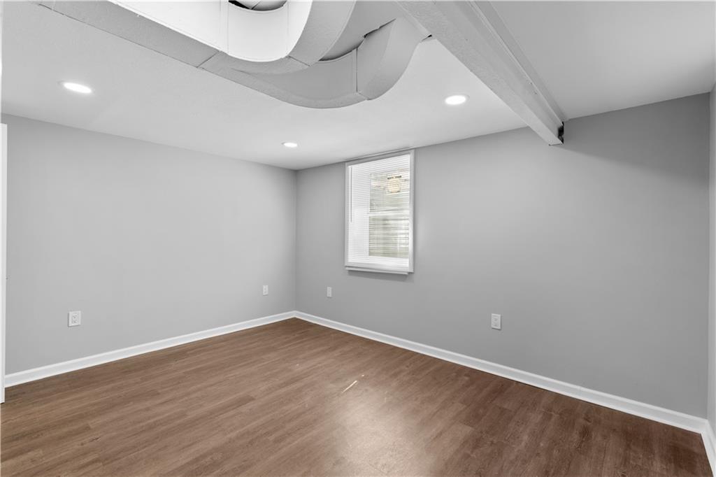 5433 Willow Avenue Property Photo 21
