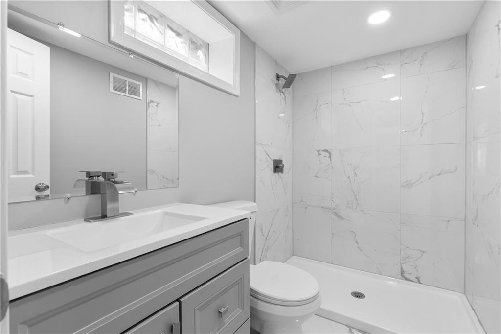 5433 Willow Avenue Property Photo 22