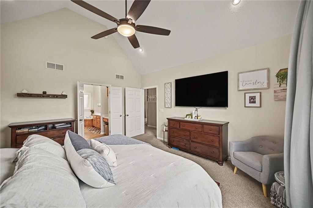 201 Surrey Court Property Photo 21