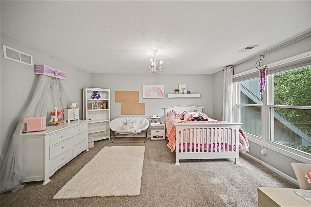 201 Surrey Court Property Photo 24