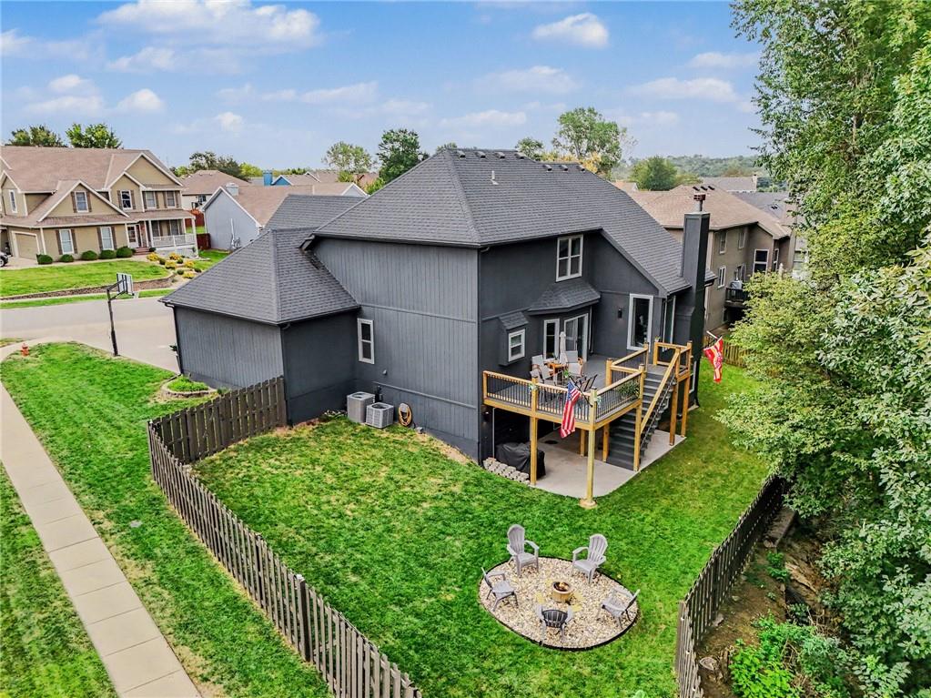 201 Surrey Court Property Photo 41