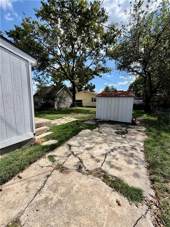 1203 W 5th Street Property Photo 21