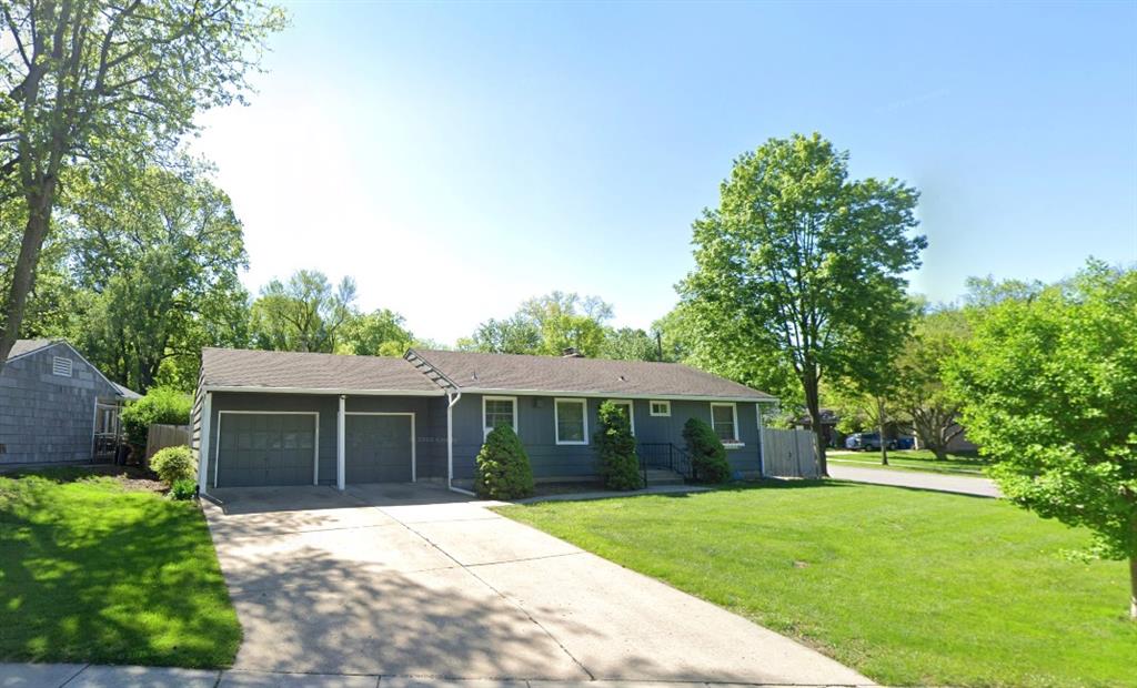 3209 W 72nd Street Property Photo
