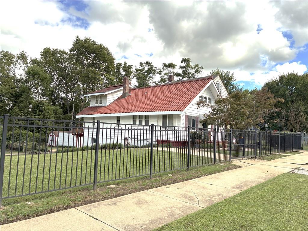 3525 Flora Avenue Property Photo 2