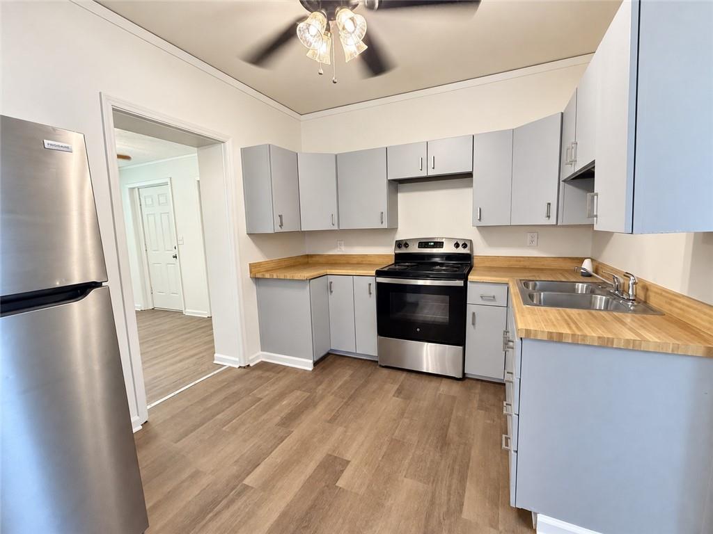 8850 Woodland Drive Property Photo 3
