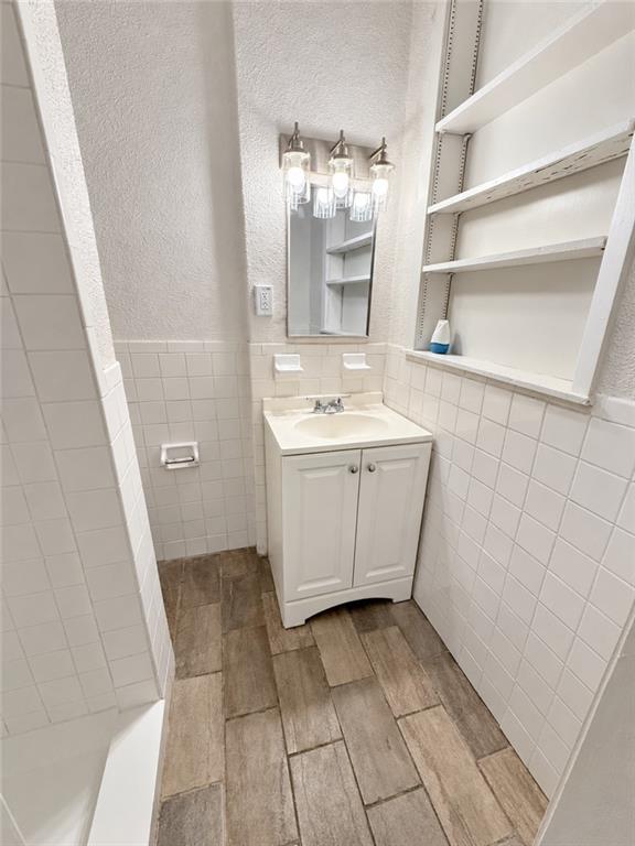 8850 Woodland Drive Property Photo 9