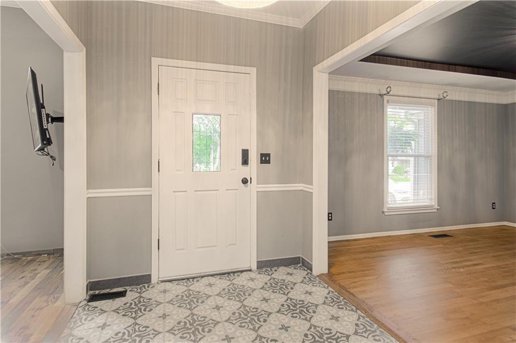 8533 Hall Street Property Photo 3