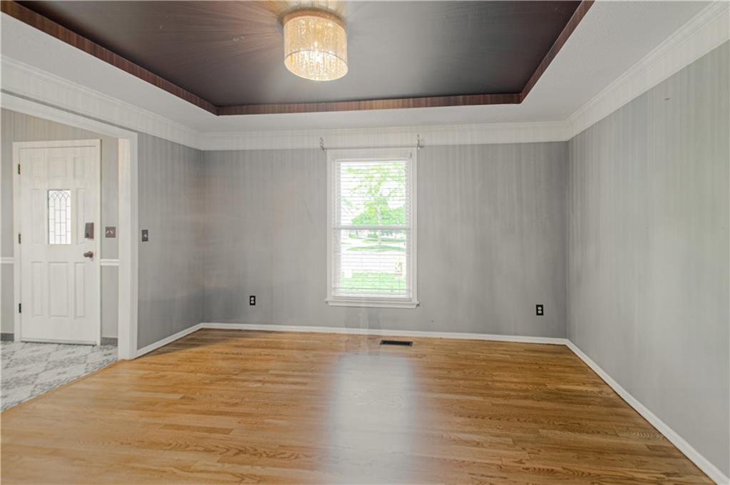 8533 Hall Street Property Photo 6