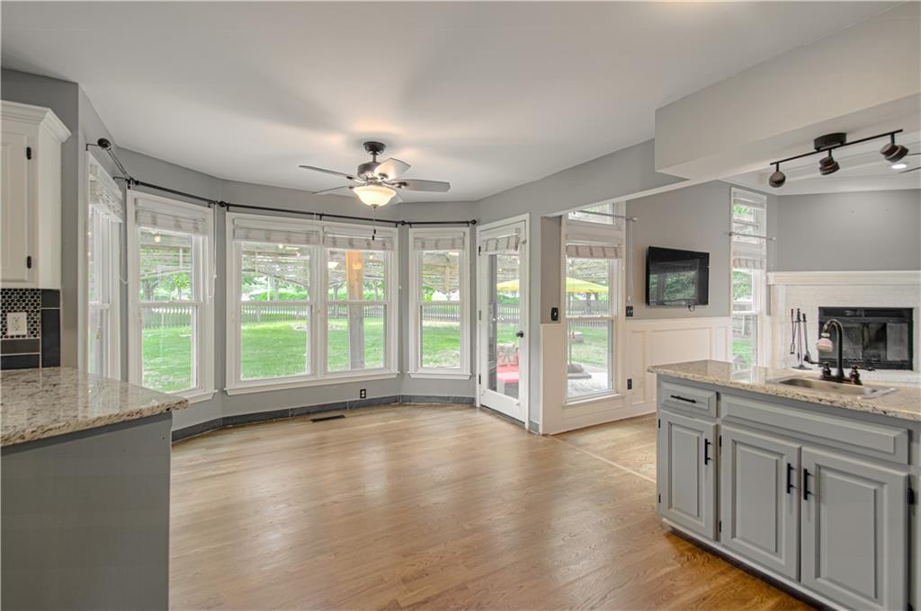 8533 Hall Street Property Photo 14