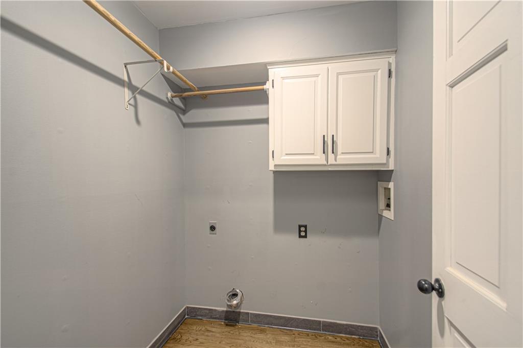 8533 Hall Street Property Photo 18