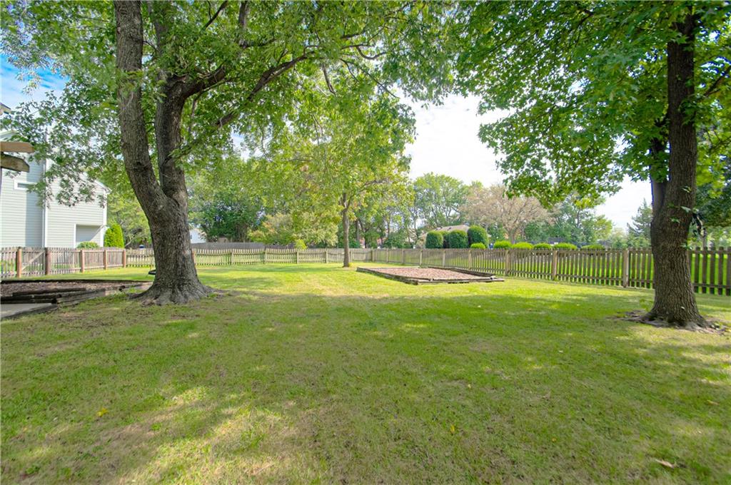 8533 Hall Street Property Photo 50