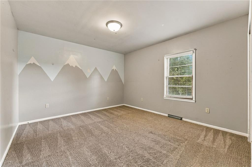 512 E Woods Street Property Photo 15