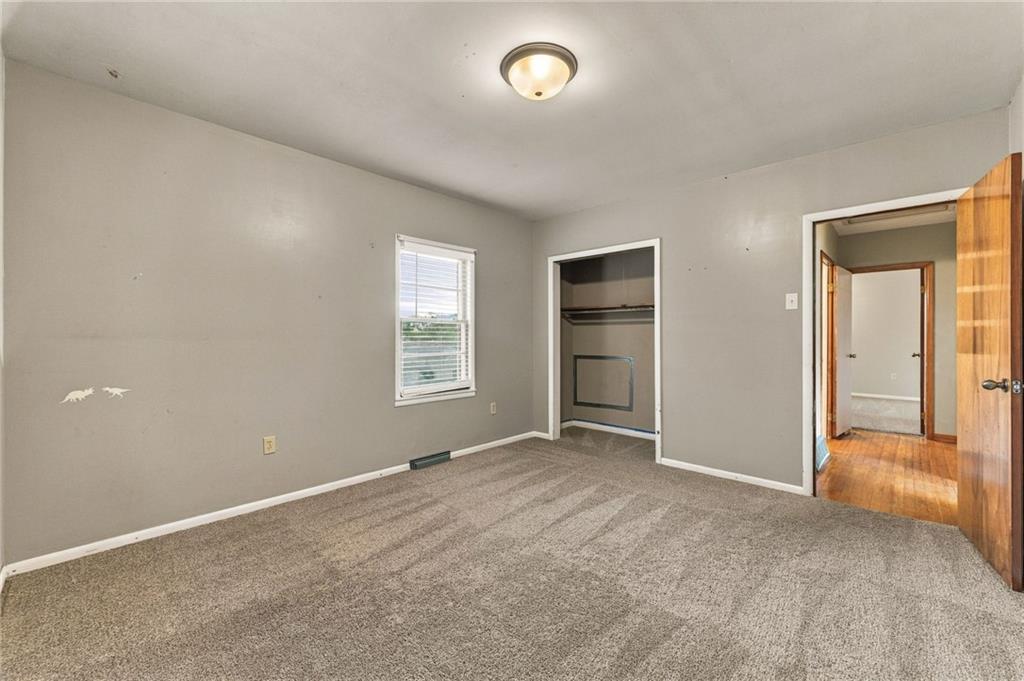 512 E Woods Street Property Photo 16