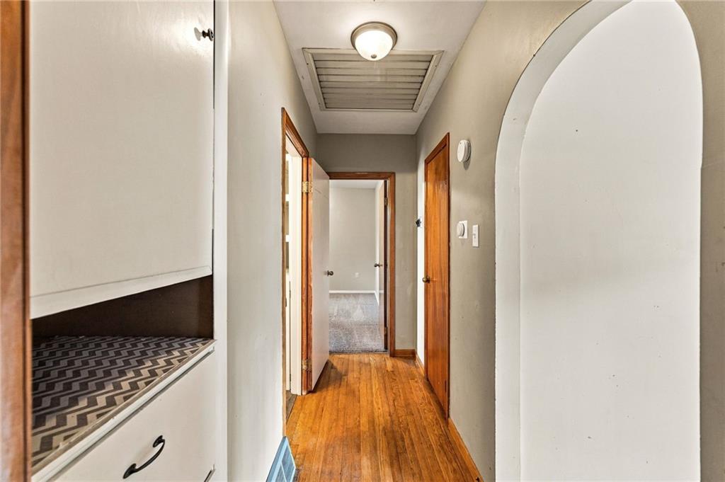 512 E Woods Street Property Photo 17